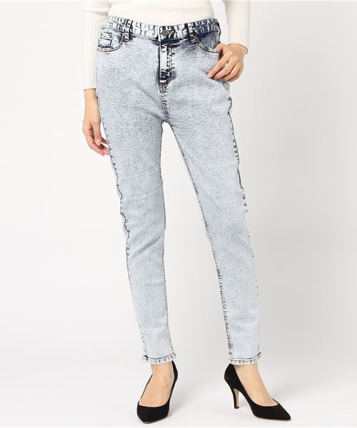 PUNYUS（プニュズ）の「スキニーパンツ（デニムパンツ・レディース・ブラック系その他/ライトインディゴブルー/インディゴブルー/ブルー系その他/ケミカルウォッシュ・3/1/2/4）」の5枚目の写真