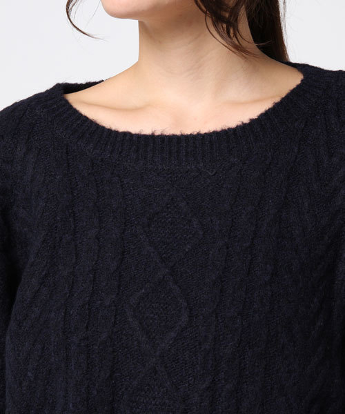 Te chichi TERRASSE（テチチテラス）の「５Ｇケーブル柄編みドルマンプルオーバー（ニット/セーター・レディース・ネイビー/グレー/オフホワイト・ﾌﾘ-）」の6枚目の写真