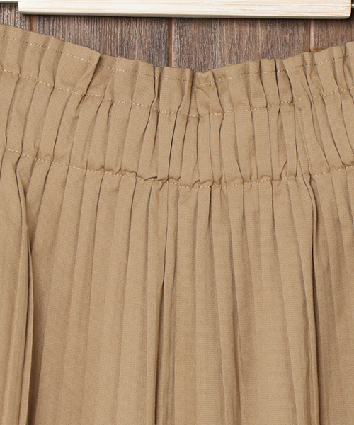 LBC（エルビーシー）の「消しプリーツロングスカート（スカート・レディース・ブラック/ベージュ・MEDIUM）」の5枚目の写真