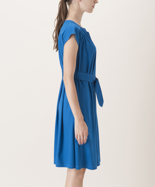 BLUE LABEL CRESTBRIDGE（ブルーレーベルクレストブリッジ）の「ドレープスムース　ジャージードレス（ワンピース・レディース・ブルー系その他5/ダークネイビー・38/36）」の4枚目の写真