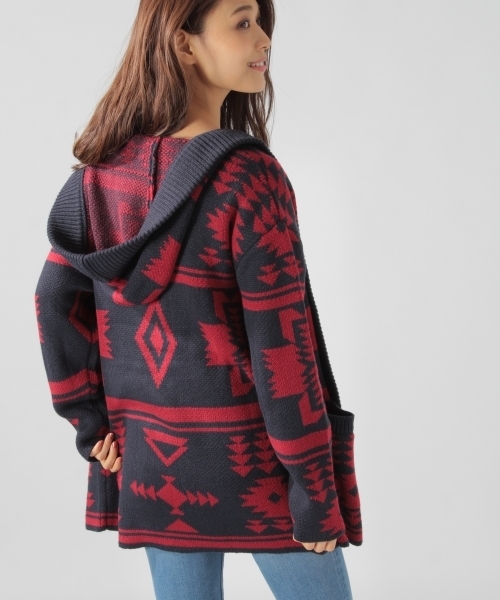 BAYFLOW(ベイフロー)の「フード付きジャガードカーディガン 18AW(カーディガン/ボレロ・レディース・ブラック/ベージュ/ネイビー・SMALL/MEDIUM)」の7枚目の写真