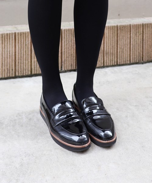 MODE KAORI(モードカオリ)の「【non-no 10月号掲載】シンプルフラットローファー(ローファー・レディース・ブラック/バーガンディー/グレイッシュベージュ/ホワイト/シルバー・22.5cm/23cm/23.5cm/24cm/24.5cm)」の17枚目の写真
