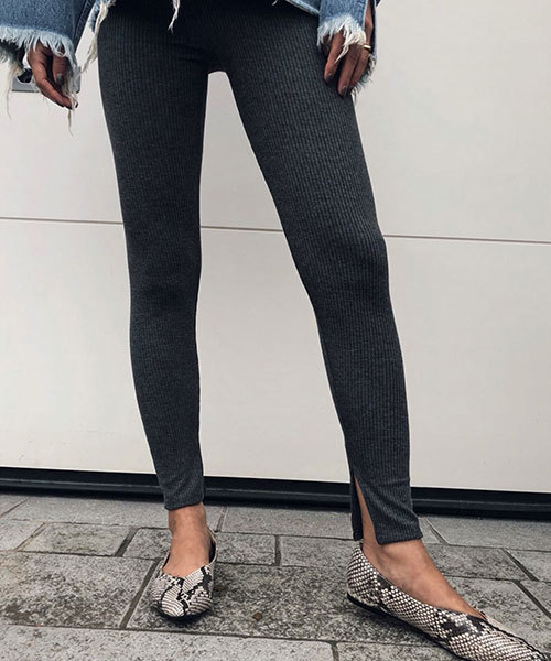 TRUNC（トランクエイティーエイト）の「Side Slit Leggings（レギンス/スパッツ・レディース・ライトグレー/チャコールグレー/ブラック・FREE）」の3枚目の写真