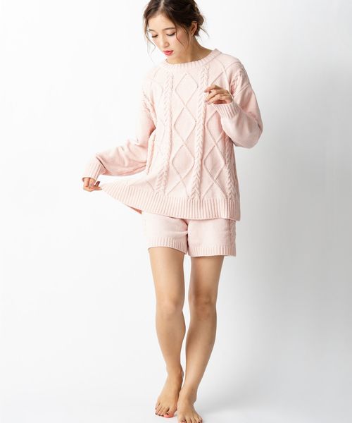 fran de lingerie(フランデランジェリー)の「teddy knit テディニット ケーブル編みショートパンツ(ルームウェア/パジャマ・レディース・オフホワイト/ピンク/モカ・M-L)」の4枚目の写真