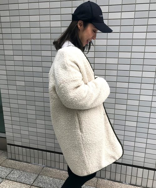 KOBE LETTUCE（コウベレタス）の「リバーシブルロングふわもこボアブルゾン（ブルゾン・レディース・カーキ/ベージュ/ブラック/アイボリー・FREE）」の12枚目の写真