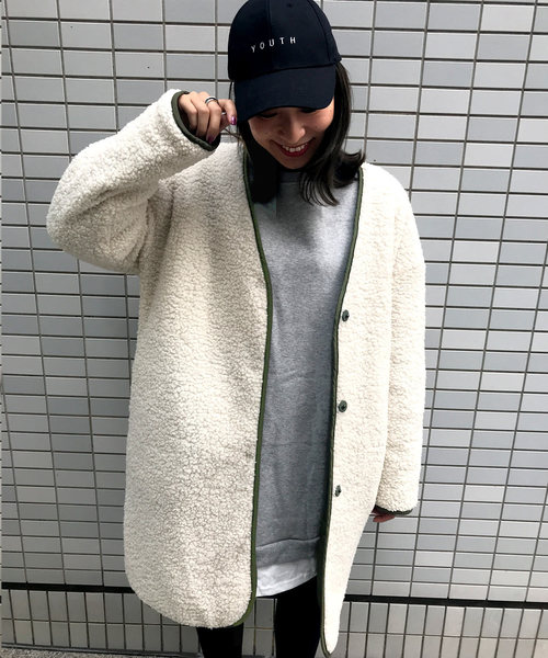 KOBE LETTUCE（コウベレタス）の「リバーシブルロングふわもこボアブルゾン（ブルゾン・レディース・カーキ/ベージュ/ブラック/アイボリー・FREE）」の6枚目の写真