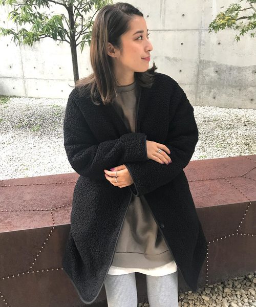 KOBE LETTUCE（コウベレタス）の「リバーシブルロングふわもこボアブルゾン（ブルゾン・レディース・カーキ/ベージュ/ブラック/アイボリー・FREE）」の17枚目の写真