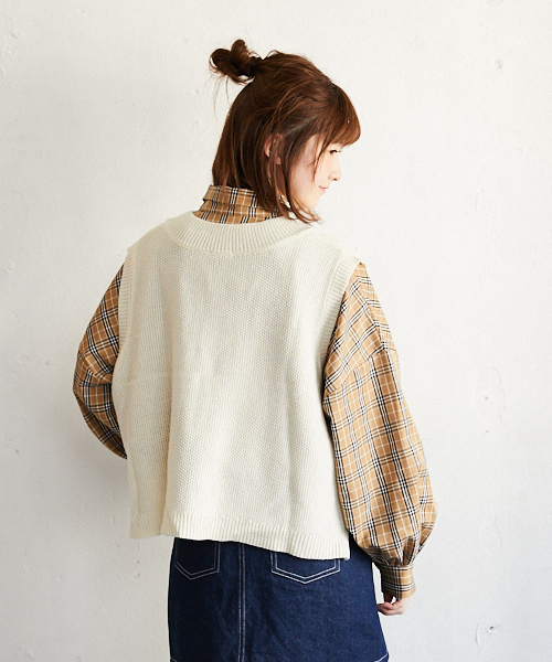 PairPair(ペアペア)の「Vネックニットベスト(ベスト・レディース・ブラック/ライトベージュ・FREE)」の22枚目の写真