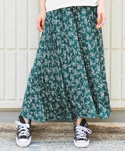 Girly Doll（ガーリードール）の「ジョーゼットロングプリーツスカート（スカート・レディース・ダークブルー/ホワイト/ブルー系その他/ライトブルー/ブラック系その他2/ブラック系その他/ベージュ/ライトパープル/ライトグレー/ライトピンク/ブラック/ブルー/グリーン/ホワイト系その他/ブラック系その他3/ブラック系その他4/ネイビー/ベージュ系その他/ブラック系その他5・M/L/S）」の13枚目の写真