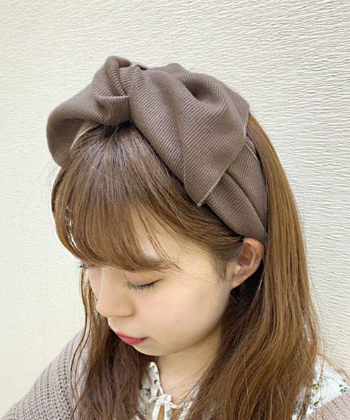 apres jour（アプレジュール）の「【apres jour×ARIAZ】BIGリボンリブターバン（ヘアバンド・レディース・ブラック/アイボリー/モカ/ダークブラウン・FREE）」の16枚目の写真