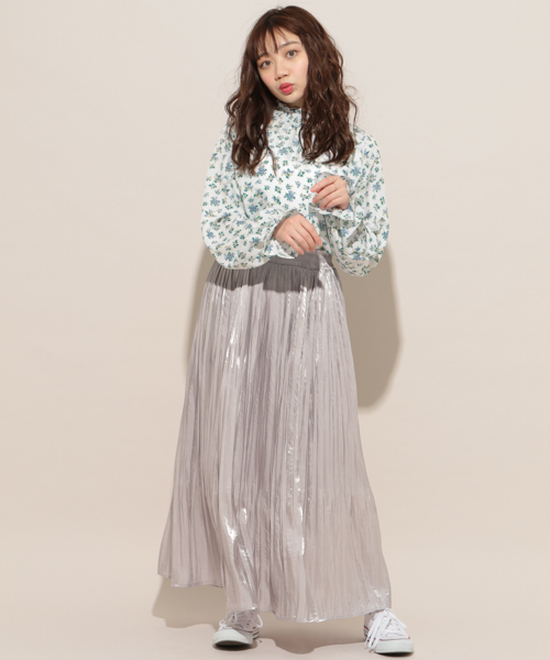 apres jour(アプレジュール)の「キラキラ消しプリーツスカート【ZOZOTOWN限定アイテム】(スカート・レディース・グレイッシュブルー/ブラック/ライトピンク/ライトグレー/ラベンダー/アイボリー・フリー)」の11枚目の写真