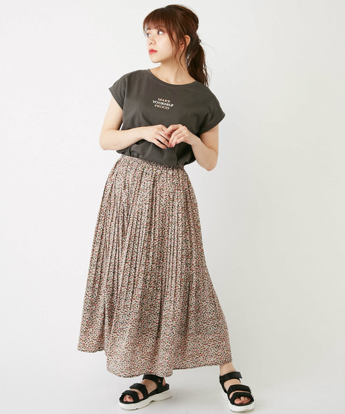 OLIVE des OLIVE(オリーブデオリーブ)の「3段ロゴ刺繍Tシャツ(Tシャツ/カットソー・レディース・ベージュ/オフホワイト/ピンク系その他/スミクロ・FREE)」の17枚目の写真