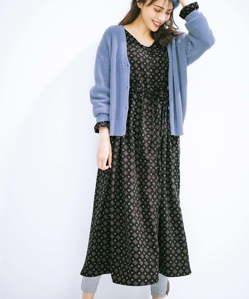 GeeRA(ジーラ)の「プリントロングワンピース(ワンピース・レディース・ネイビー/その他/ブラック・X-LARGE/SMALL/MEDIUM/LARGE)」の2枚目の写真