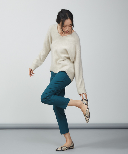 qualite（カリテ）の「クロップドストレッチスリムパンツ（その他パンツ・レディース・ライトグレー/ブラック/グリーン・40/38/36/34）」の17枚目の写真