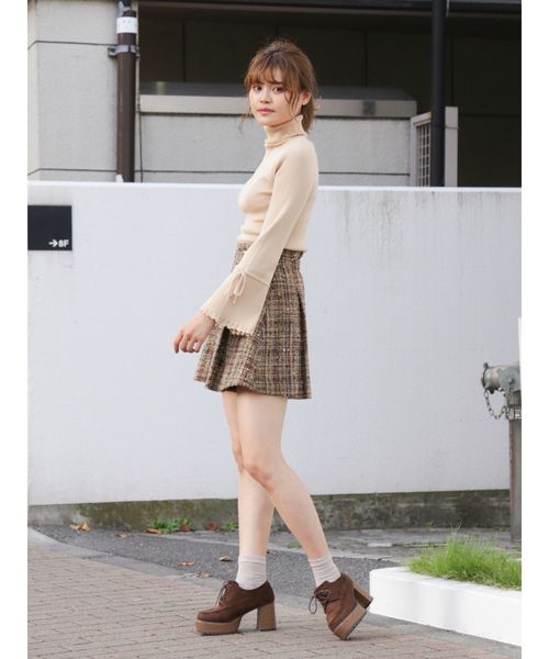 dazzlin（ダズリン）の「フレアスリーブリブタートルプルオーバー（ニット/セーター・レディース・オフホワイト/ブラック/オレンジ/ブラウン/ボルドー/モカ/ベージュ/グリーン/グレー/ピンク・FREE）」の13枚目の写真