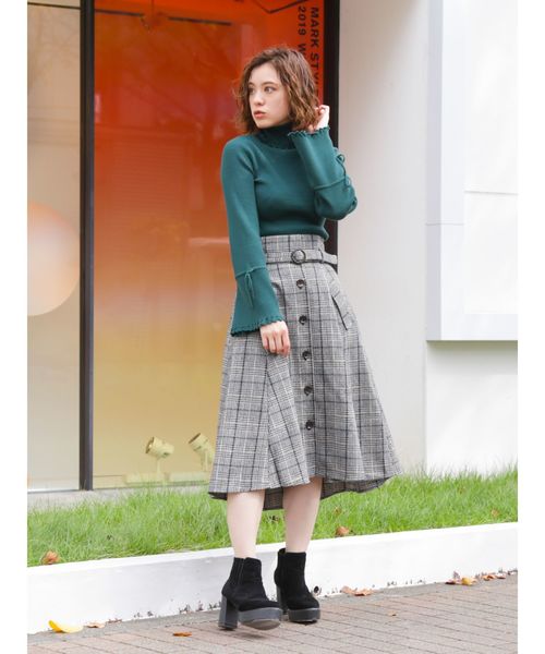 dazzlin（ダズリン）の「フレアスリーブリブタートルプルオーバー（ニット/セーター・レディース・オフホワイト/ブラック/オレンジ/ブラウン/ボルドー/モカ/ベージュ/グリーン/グレー/ピンク・FREE）」の21枚目の写真