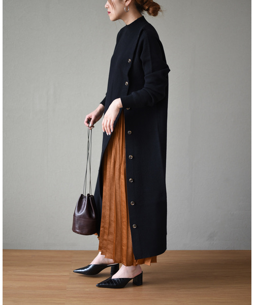 LHELBIE(レルビエ)の「アシメボタンニットワンピース/プチハイネックロング丈ワンピース(ワンピース・レディース・ベージュ/杢グレー/ブラック・M)」の22枚目の写真