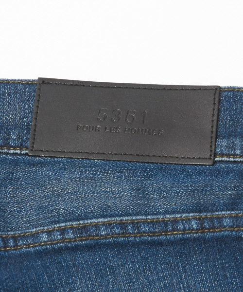 5351 POUR LES HOMMES(ゴーサンゴーイチプールオム)の「コラージュリメイクスキニーデニム(デニムパンツ・メンズ・ブラック/インディゴブルー・46/48/44)」の13枚目の写真