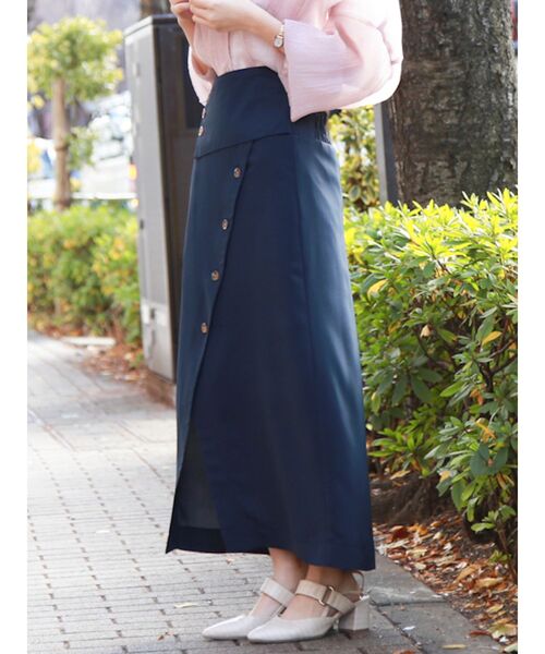 dazzlin（ダズリン）の「フロントボタンタイトスカート（スカート・レディース・ネイビー/クリーム/モカ・SMALL/MEDIUM）」の3枚目の写真