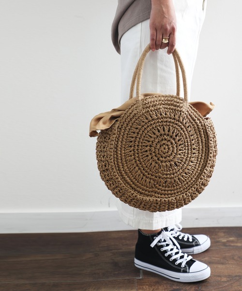classicalelf（クラシカルエルフ）の「2way無地ラウンド型サークルかごバッグ（かごバッグ・レディース・ナチュラル・ONE SIZE）」の5枚目の写真