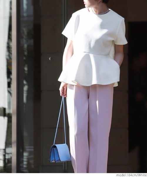 coca（coca）（コカ）の「ボンディングペプラムトップス（Tシャツ/カットソー・レディース・ホワイト/ブラック・ONE SIZE）」の13枚目の写真