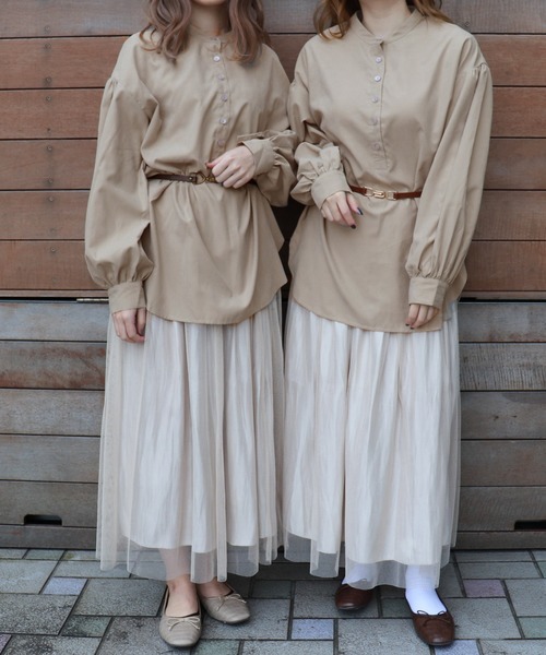 PairPair（ペアペア）の「袖ボリュームバンドカラーシャツ（シャツ/ブラウス・レディース・ライトグリーン/モカ/ライトベージュ・FREE）」の4枚目の写真