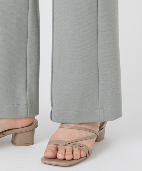 mystic（ミスティック）の「NEW　モクロディーフレアパンツ/センタープレス/スラックス/フォーマル（その他パンツ・レディース・ブラック/グリーン/アイボリー/モカ・1/2）」の15枚目の写真