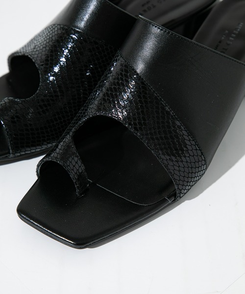 UNITED TOKYO(ユナイテッドトウキョウ)の「アシメデザインサンダル(サンダル・レディース・ブラック/ベージュ・2/1)」の10枚目の写真