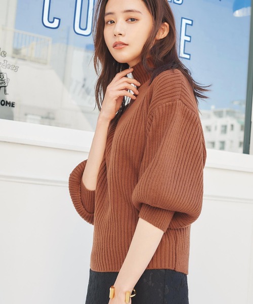 ELFRANK（エルフランク）の「パフスリーブハイネックローゲージリブニットプルオーバー（ニット/セーター・レディース・ブラック/ブラウン/ベージュ/グレー/オフホワイト/グリーン/マスタード/ダークブラウン/ライトグレー・FREE）」の20枚目の写真