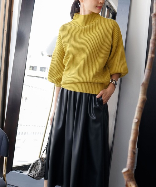 ELFRANK（エルフランク）の「パフスリーブハイネックローゲージリブニットプルオーバー（ニット/セーター・レディース・ブラック/ブラウン/ベージュ/グレー/オフホワイト/グリーン/マスタード/ダークブラウン/ライトグレー・FREE）」の16枚目の写真