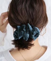 osharewalker | 『ボリュームベロアヘアクリップ』(バレッタ/ヘアクリップ)