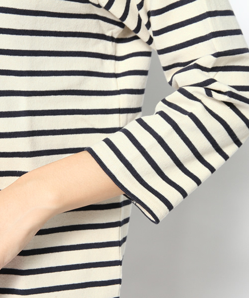 Another Edition（アナザーエディション）の「AE プチハイネックボーダーロングスリーブ/AE プチハイネック BOR LSL◆（Tシャツ/カットソー・レディース・オフホワイト/グレー/ケリー・フリー）」の13枚目の写真