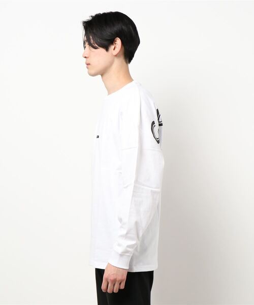 B.I.D.(ビーアイディー)の「バックプリントドルマンスリーブTシャツ(Tシャツ/カットソー・メンズ・ホワイト/ブラック/グレイッシュブルー・LARGE/MEDIUM)」の4枚目の写真