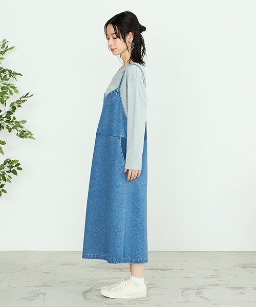 ONIGIRI（オニギリ）の「デニム　ジャンパースカート（ジャンパースカート・レディース・ネイビー・MEDIUM/LARGE）」の2枚目の写真