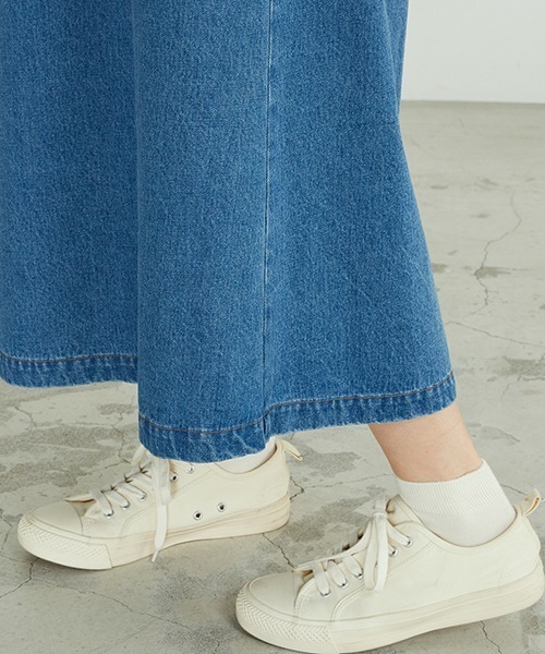 ONIGIRI（オニギリ）の「デニム　ジャンパースカート（ジャンパースカート・レディース・ネイビー・MEDIUM/LARGE）」の12枚目の写真