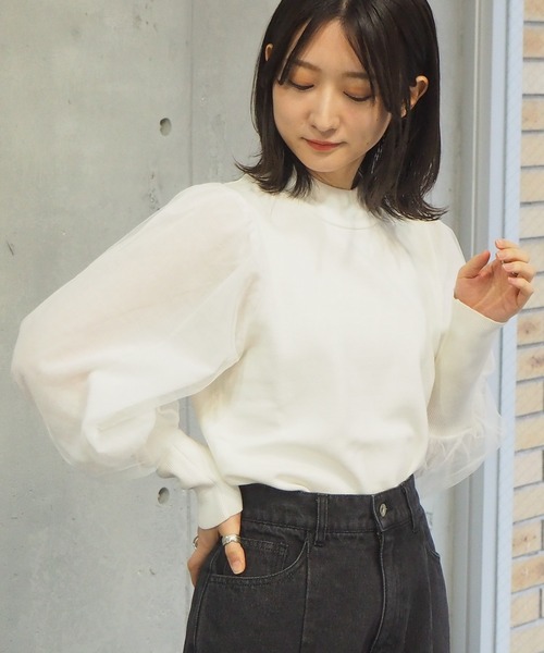 tiptop(ティップトップ)の「2021SS 袖チュールハイネックニット(ニット/セーター・レディース・オフホワイト/ブラック/グレー/グリーン・FREE)」の5枚目の写真