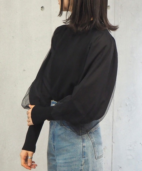tiptop(ティップトップ)の「2021SS 袖チュールハイネックニット(ニット/セーター・レディース・オフホワイト/ブラック/グレー/グリーン・FREE)」の13枚目の写真