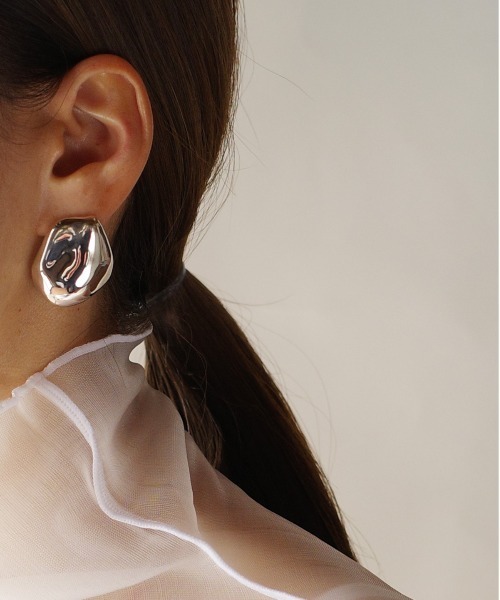 Lemme.(レム)の「【Lemme./レム】シルバー925 / Melty Earrings / ピアス(ピアス(両耳用)・レディース・シルバー・FREE)」の11枚目の写真