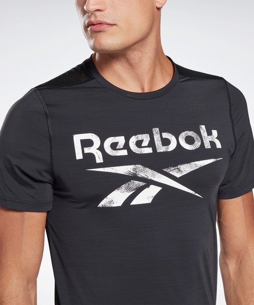 Reebok(リーボック)の「ワークアウト レディ アクティブチル Tシャツ / Workout Ready Activchill T-Shirt(Tシャツ/カットソー・メンズ・ブラック/アクア/ネイビー・LARGE/XX-LARGE/X-LARGE/X-SMALL/SMALL/MEDIUM)」の8枚目の写真