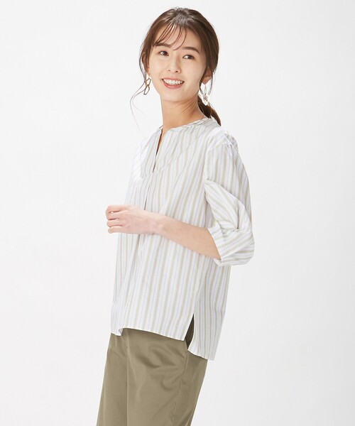 J.PRESS（ジェイプレス）の「【洗える】BEZ コットンリネン ストライプ ブラウス（シャツ/ブラウス・レディース・ベージュ系1/カーキ系1・T13/T15）」の2枚目の写真