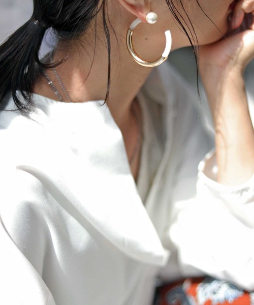 antiqua(アンティカ)の「異素材パールキャッチピアス(ピアス(両耳用)・レディース・シルバー/ゴールド・FREE)」の13枚目の写真