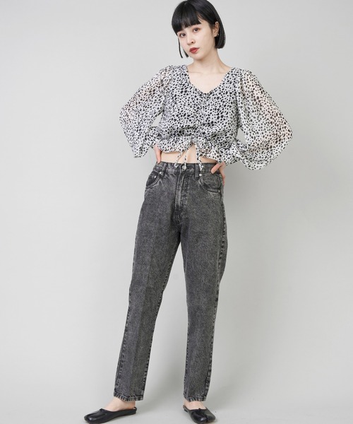 SPINNS（スピンズ）の「デニムテーパードパンツ（その他パンツ・レディース・ブルー/ブラック系その他/ブルー系その他・ONESIZE）」の21枚目の写真