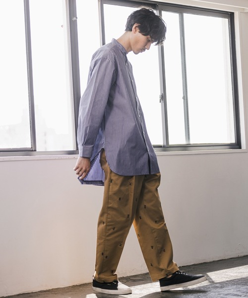 GLOBAL WORK(グローバルワーク)の「BLIND BARBER刺繍パンツ/940144(その他パンツ・メンズ・ネイビー/ブラウン・MEDIUM/LARGE)」の3枚目の写真