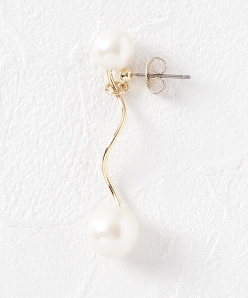 AG by aquagirl（エージーバイアクアガール）の「◆フェイクパールピアス（ピアス（両耳用）・レディース・オフホワイト・00）」の3枚目の写真