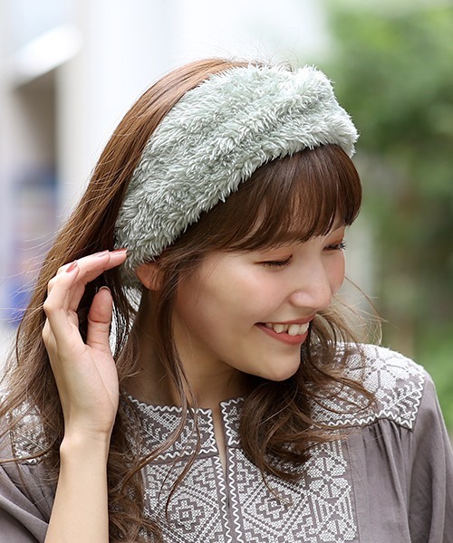 チチカカ（チチカカ）の「ボアクロスヘアバンド（ヘアバンド・レディース・ベージュ/パープル/ライトグリーン・FREE）」の3枚目の写真