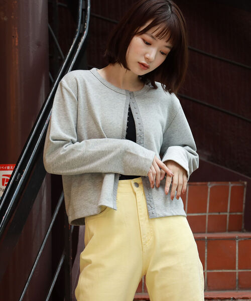 BeAMS DOT（ビームスドット）の「【WEB限定】BeAMS DOT / ホックスウェット カーディガン（カーディガン/ボレロ・レディース・ベージュ/グレー/ブラック・FREE）」の3枚目の写真