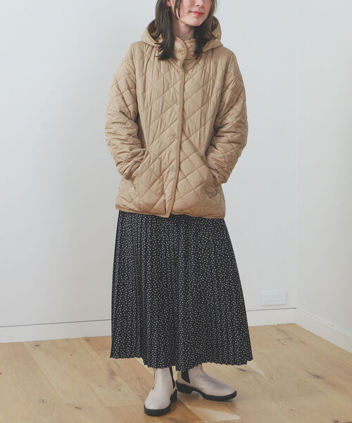 BEAMS HEART(ビームスハート)の「BEAMS HEART / キルティング フードブルゾン(ブルゾン・レディース・ベージュ/ネイビー/オリーブ・SMALL/MEDIUM/LARGE)」の6枚目の写真