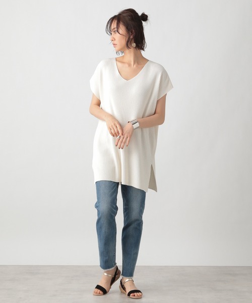 Ezick（エジック）の「【セットアップ】リブVネックベスト（Tシャツ/カットソー・レディース・ホワイト/ブラック・FREE）」の3枚目の写真