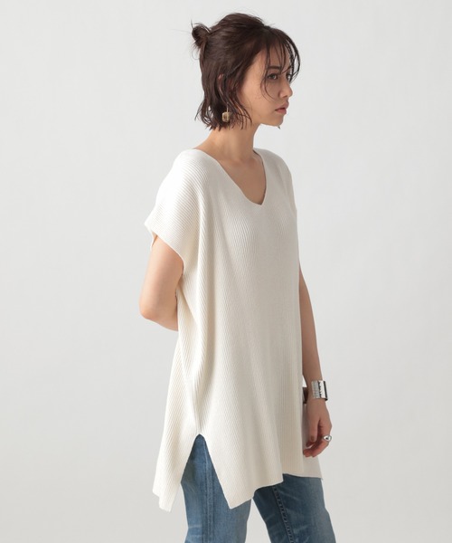 Ezick（エジック）の「【セットアップ】リブVネックベスト（Tシャツ/カットソー・レディース・ホワイト/ブラック・FREE）」の18枚目の写真