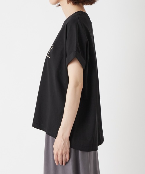 RIVE DROITE（リヴドロワ）の「シンプルな中にも今っぽさを感じさせる　ターンバックロゴカットソー（Tシャツ/カットソー・レディース・ブラック/オフホワイト・FREE）」の21枚目の写真